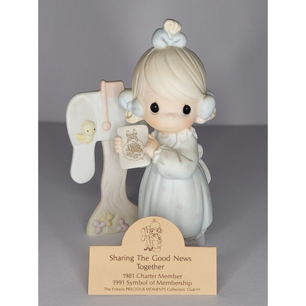 Precious Moments C0011 Sharing the Good News Together 5.2" Collector's Club - Picture 5 of 6